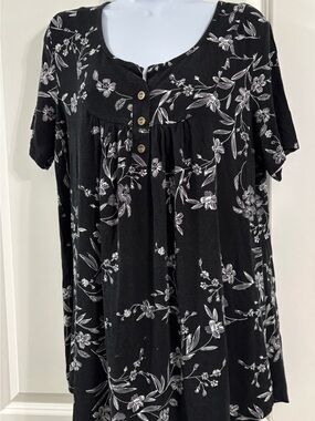 Black Floral Short-Sleeve Henley Blouse